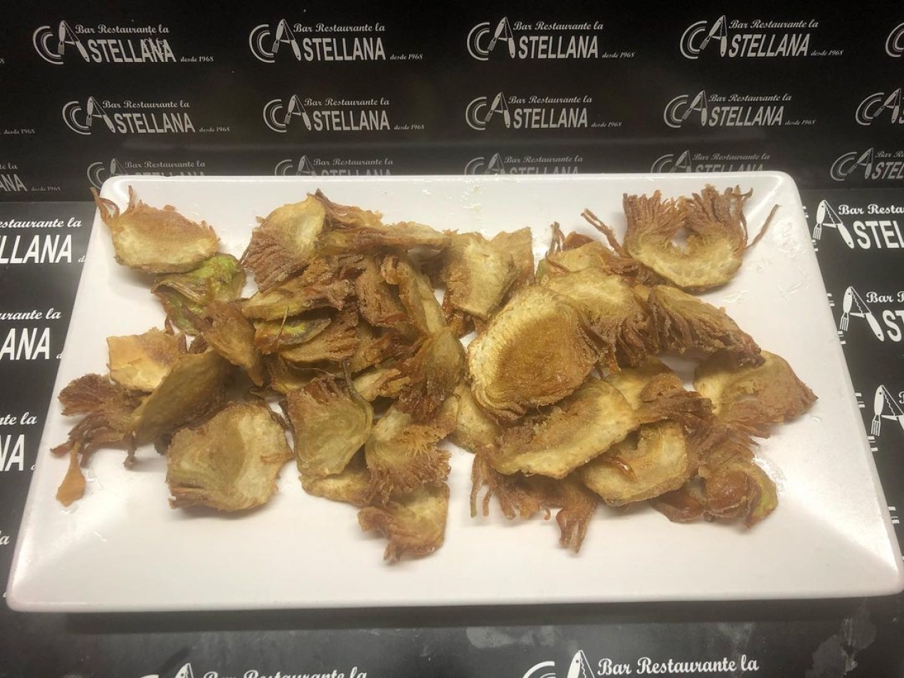 Chips de alcachofas lacastellana #tapas #elprat #productosdecalidad #cortadasamano #