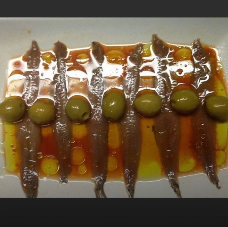 Anchoas del Cantábrico lacastellana #tapas #elprat De 8 a 16 h. De lunes a sábados